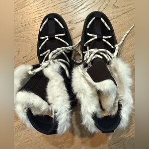 Sorel Women’s boots size 8